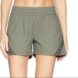 NWT Prana Women’s Hermione Shorts in Green Jasper